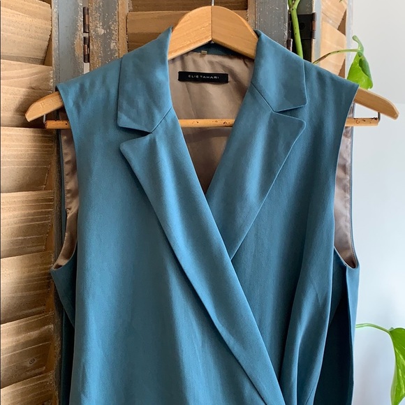 Elie Tahari lined funky back draped wrap vest🦋 - Picture 2 of 9